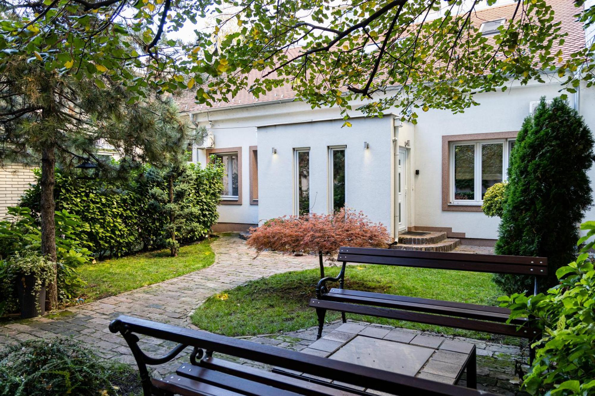 Green And Blue Garden Apartments 베오그라드 외부 사진